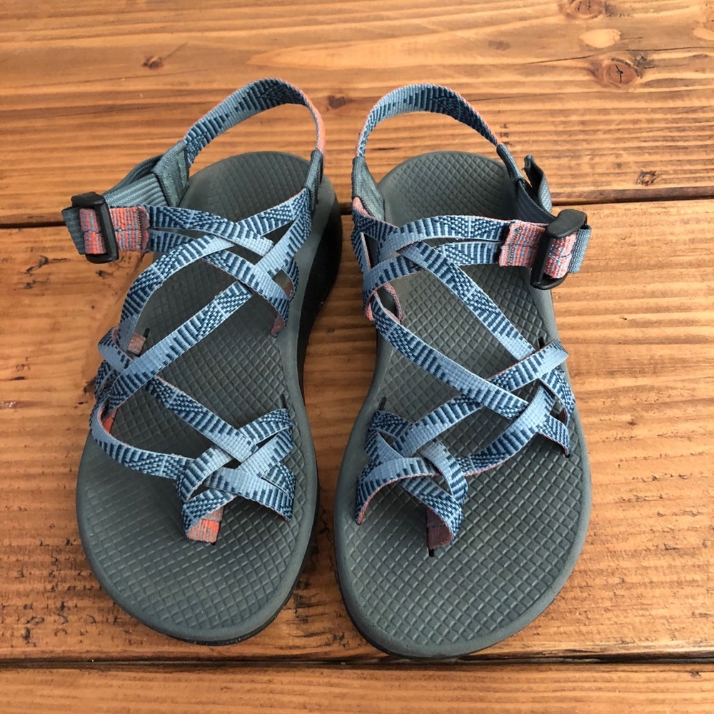 💙Like new Chacos💙